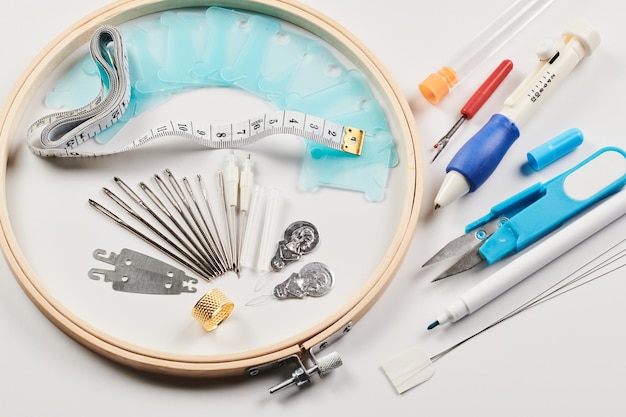 Zestaw startowy do haftu z tamborkiem